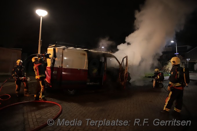 Mediaterplaatse voertuigbrand vannacht in Gouda 07032021 Image00006