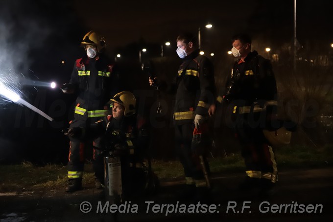 Mediaterplaatse voertuigbrand vannacht in Gouda 07032021 Image00009