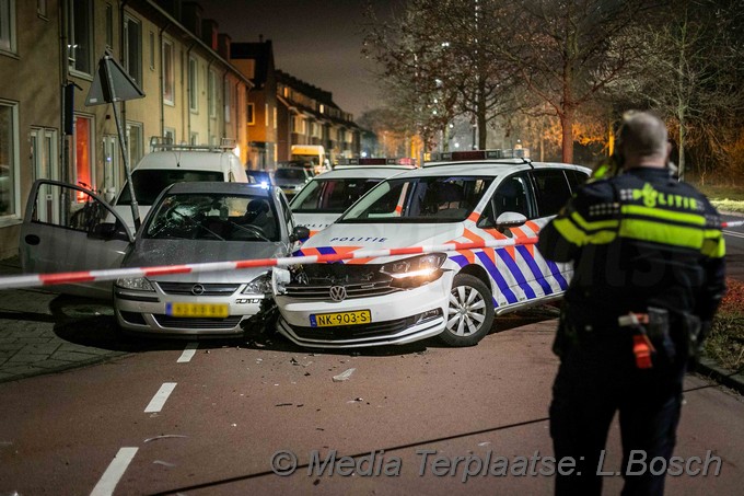 Mediaterplaatse schade na achtervolging bij aan politie voertuig haarlem 09032021 Image00003