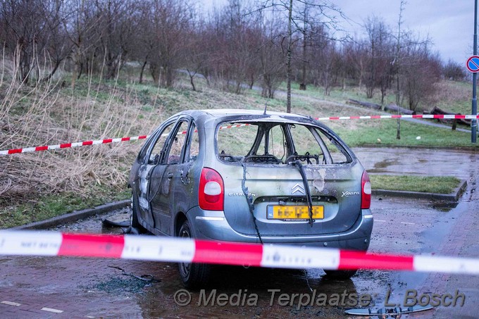 Mediaterplaatse weer auto brand in haarlem 13032021 Image00001