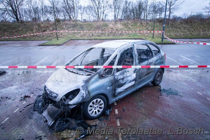 Mediaterplaatse weer auto brand in haarlem 13032021 Image00005