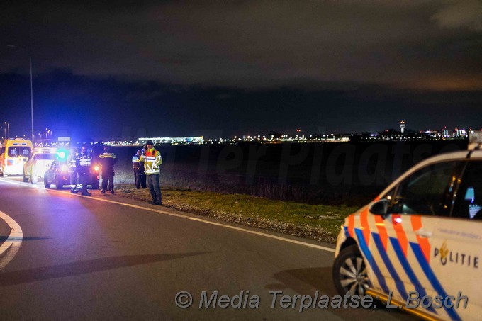 Mediaterplaatse ongeval auto uit bocht lijnden 19032021 Image00001