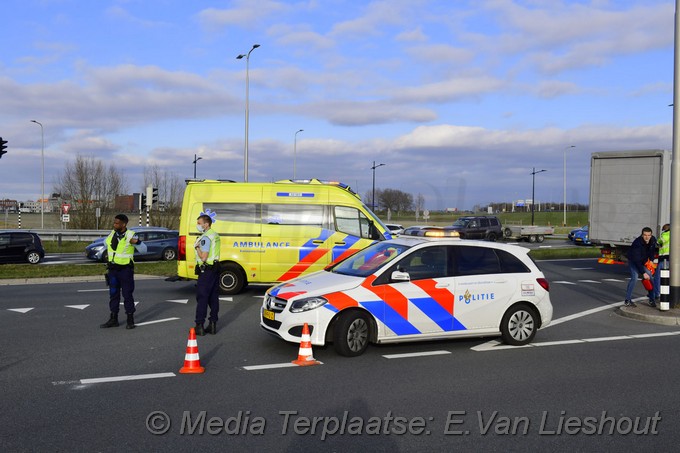 Mediaterplaatse ongeval n201 hdp motorrijder onderuit 22032021 Image00004