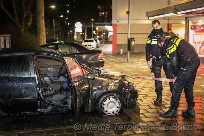 Mediaterplaatse Auto brand parkwijk Haarlem 27032021 Image00006