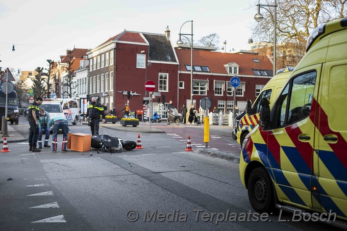 Mediaterplaatse maaltijd bezorger gewond Haarlem 27032021 Image00003