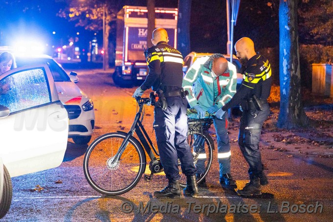 Mediaterplaatse fietser gewond bij ongeval nijverheidsweg haarlem 12112021 Image00003