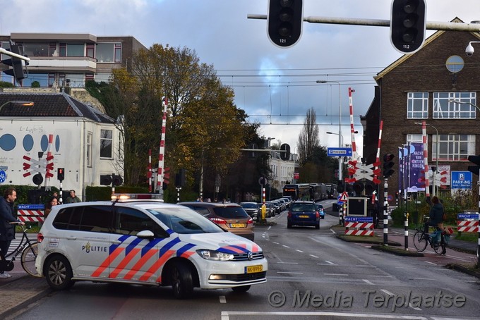 Mediaterplaatse ongeval haagweg ldn auto brugpijler daarna weer tegen auto 13112021 Image00003