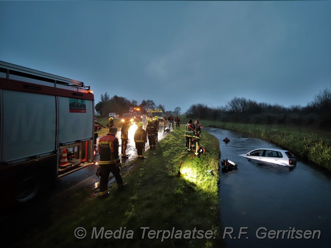 Mediaterplaatse auto te water nieuwerbrug 13112021 Image00002