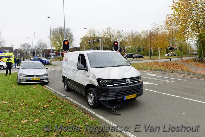 Mediaterplaatse veel schade bij ongeval van heuven goedhartlaan 20112021 Image00002