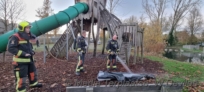 Mediaterplaatse brandje in leiden Noord speeltoestel WPF 2112021 Image00002