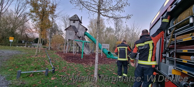 Mediaterplaatse brandje in leiden Noord speeltoestel WPF 2112021 Image00006