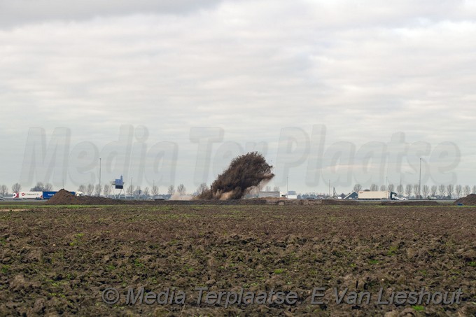 Mediaterplaatse vliegtuigbom geruimt in rijsenhout 2412021 Image00014