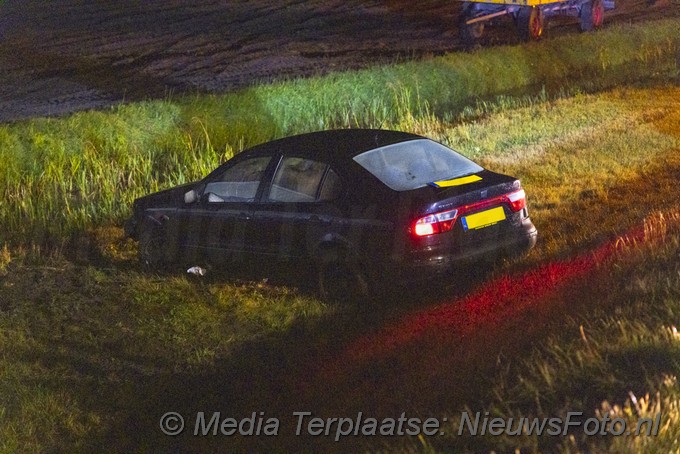 mediaterplaatse auto mist bocht en land in sloot vogelezang 01102021 Image00003