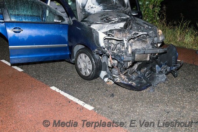 mediaterplaatse auto klapt op licht mast hdp 06102021 Image00008