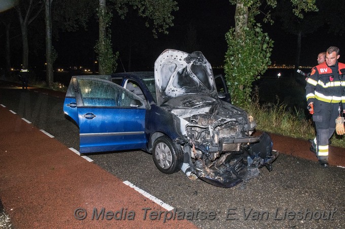 mediaterplaatse auto klapt op licht mast hdp 06102021 Image00009