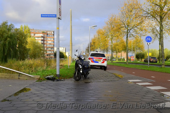 Mediaterplaatse scooterrijder gewond na ongeval met auto hdp 22102021 Image00001