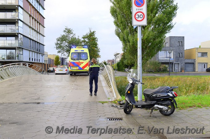 Mediaterplaatse scooterrijder gewond na ongeval met auto hdp 22102021 Image00008