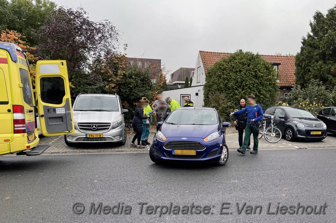 Mediaterplaatse fietser klapt op auto hdp 25102021 Image00005