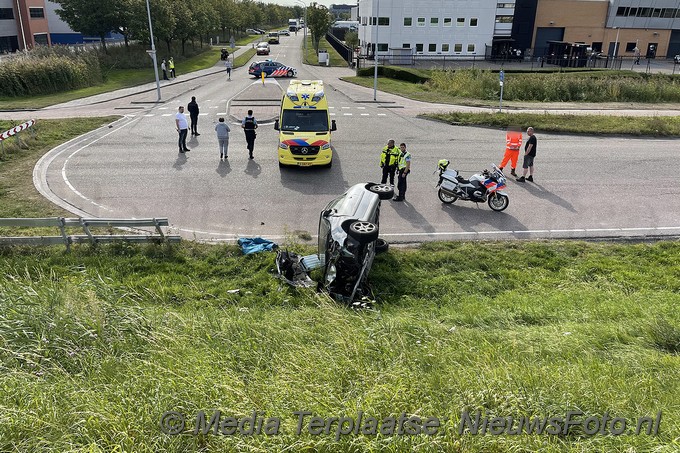 mediaterplaatse auto te water schiphol rijk 21092021 Image00001