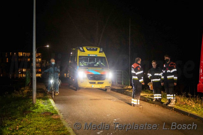 Mediaterplaatse fietslampje in sloot haarlem 12112018 Image00002