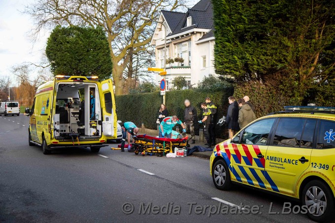 Mediaterplaatse ongeval auto fietser bloemendaal 21112018 Image00003