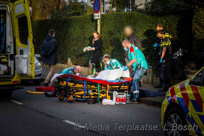 Mediaterplaatse ongeval auto fietser bloemendaal 21112018 Image00004