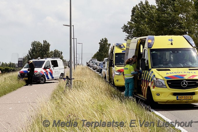 Mediaterplaatse ongeval fietser fietser zwaanshoek 04072021 Image00002