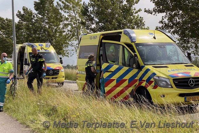 Mediaterplaatse ongeval fietser fietser zwaanshoek 04072021 Image00003