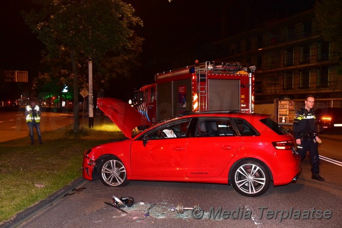 Mediaterplaatse auto op zijn kant ldn oegstgeesterweg 12072021 Image00003