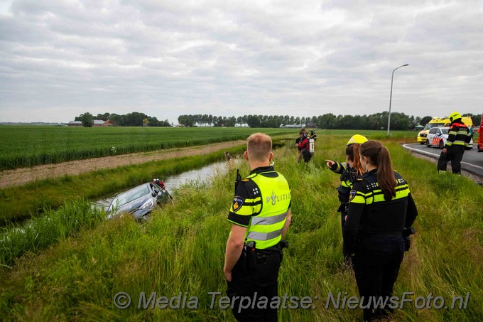 Mediaterplaatse auto te water lijnden 11062021 Image00002
