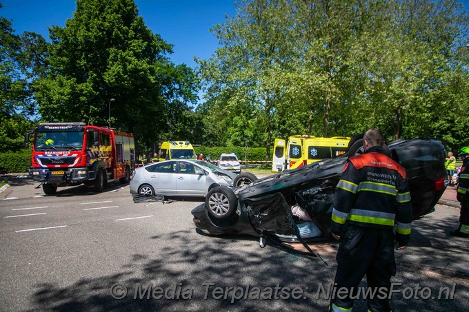 Mediaterplaatse auto op kop heemstede 13062021 Image00006