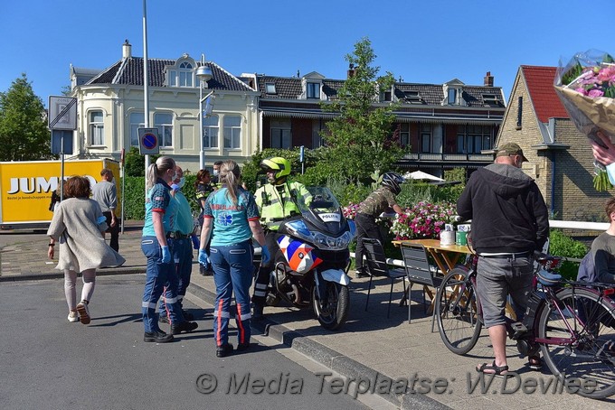 Mediaterplaatse verwarden man springt in het water ldn 24062021 Image00004