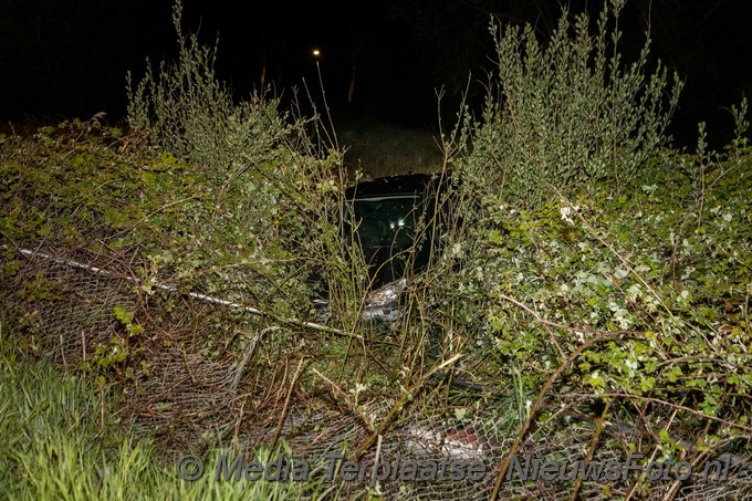 Mediaterplaatse politie zoekt voertuig gecrasht velsenzuid 02052021 Image00001