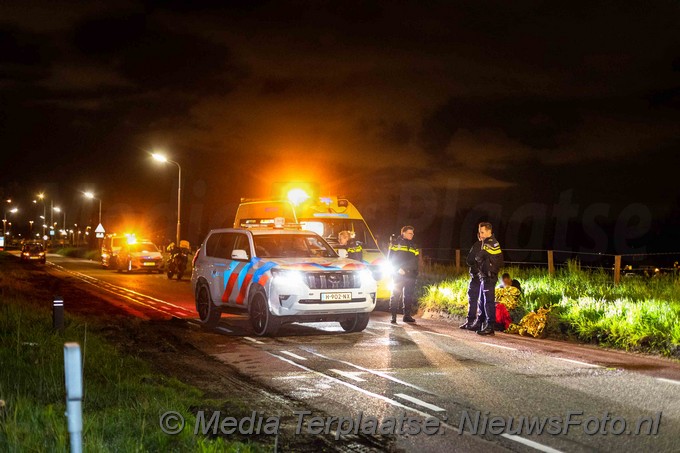 Mediaterplaatse auto met twee inzittende te water Zwanenburg 07052021 Image00002