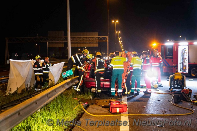 Mediaterplaatse ongeval auto klapt op pijlwagen leimuiden 17052021 Image00001