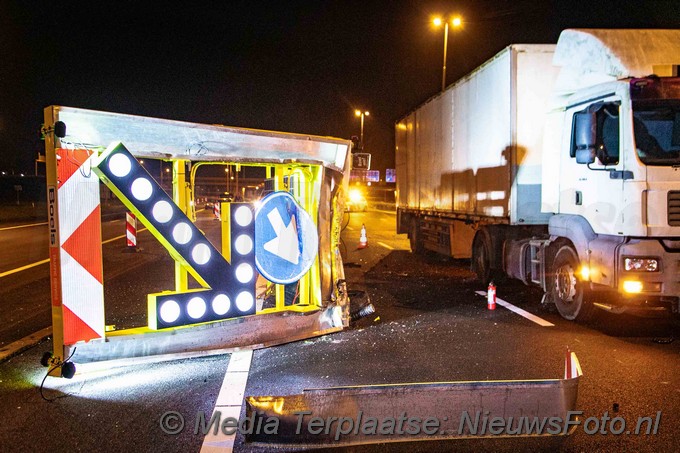 Mediaterplaatse ongeval auto klapt op pijlwagen leimuiden 17052021 Image00006