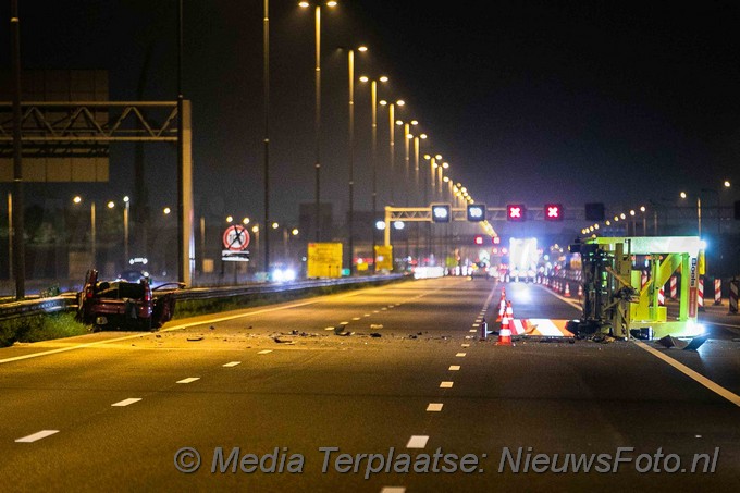 Mediaterplaatse ongeval auto klapt op pijlwagen leimuiden 17052021 Image00008