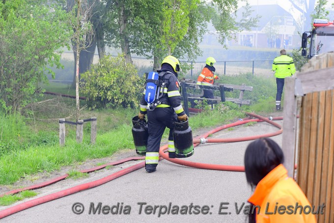 Mediaterplaatse brand in schuur naast woning zwaanshoek 23052021 Image00008