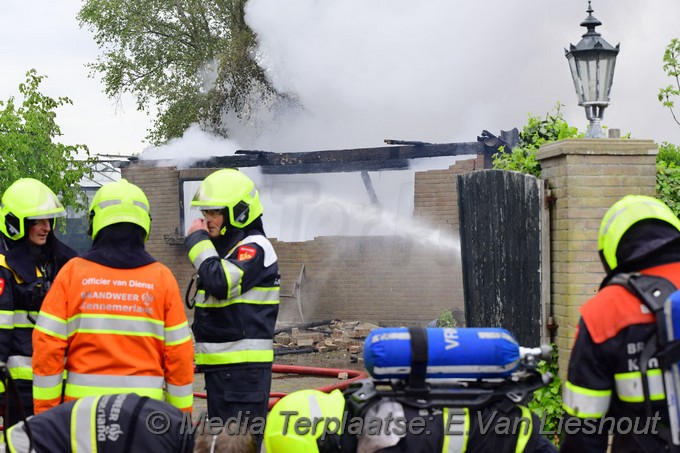 Mediaterplaatse brand in schuur naast woning zwaanshoek 23052021 Image00011