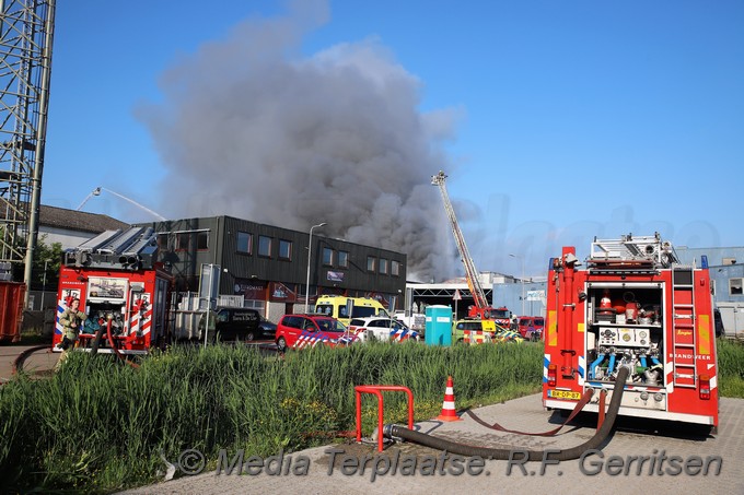 Mediaterplaatse grote brand lekkerkerk 30052021 Image00011