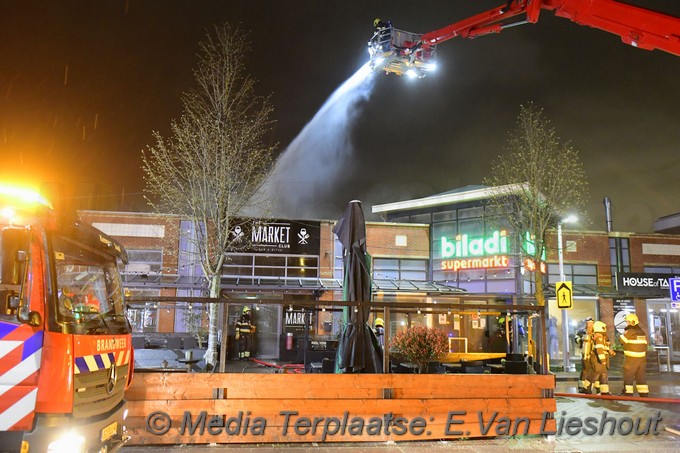 Mediaterplaatse grote brand kruisweg centrum hoofddorp 07042022 Image00004