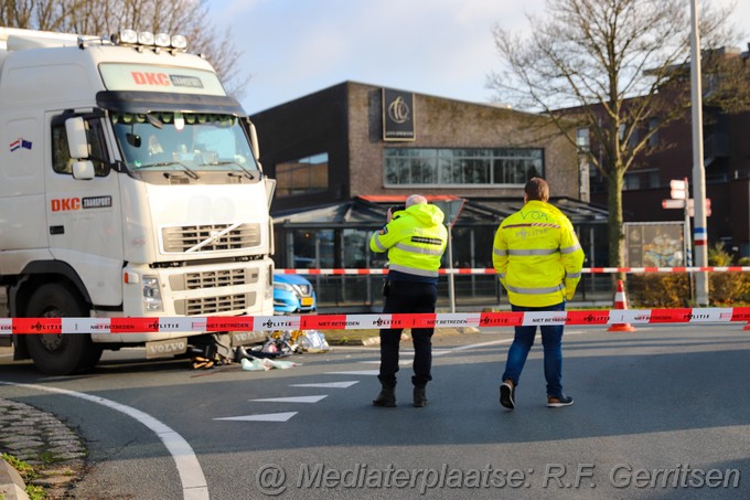 Mediaterplaats Verkeers ongeval dijklaan bermambacht 01122022 Image00060