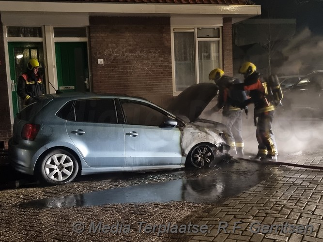 Mediaterplaatse voertuigbrand gouda snoystraat 27022022 Image00001
