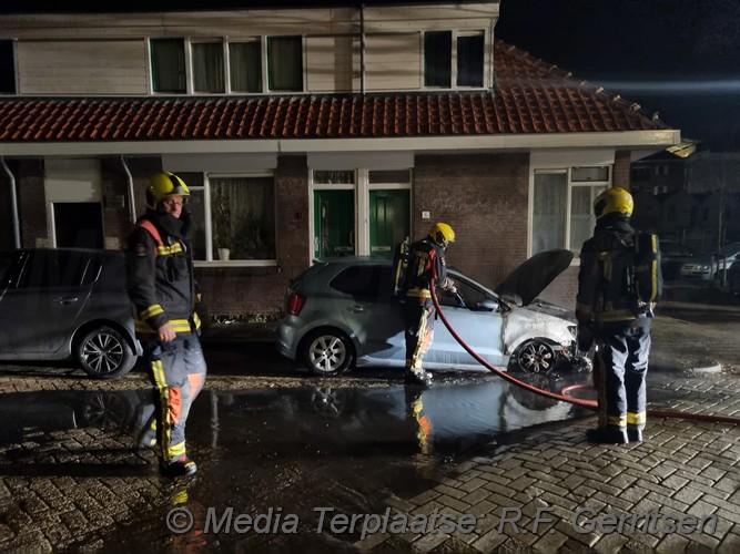 Mediaterplaatse voertuigbrand gouda snoystraat 27022022 Image00009