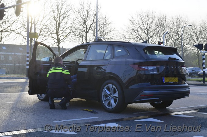 Mediaterplaatse ongeval auto bus hoofddorp 22032022 Image00004