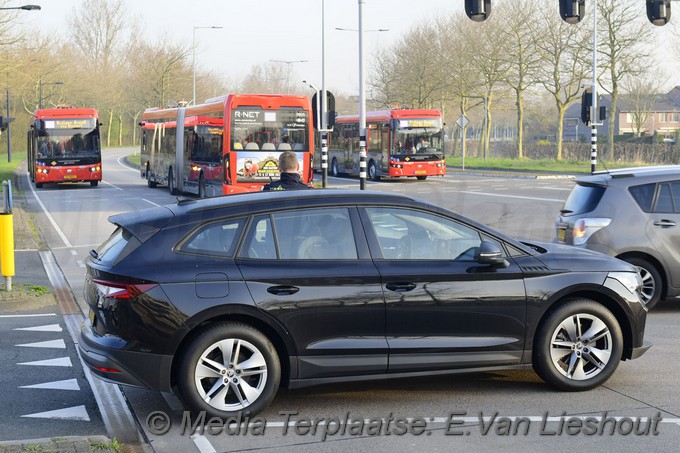 Mediaterplaatse ongeval auto bus hoofddorp 22032022 Image00005