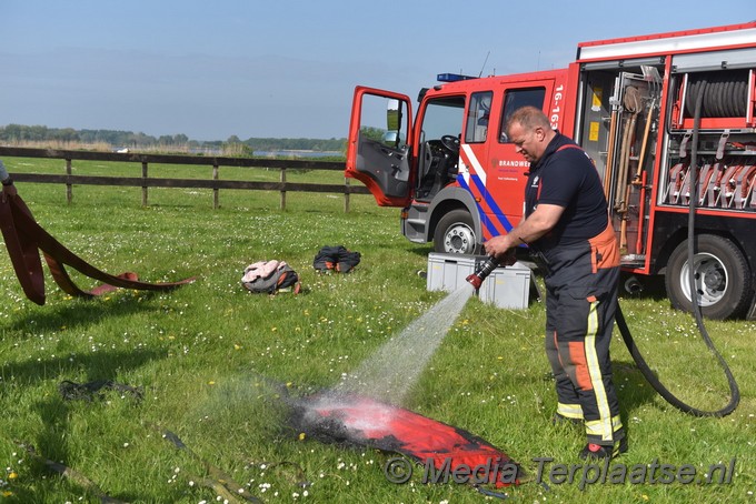 Mediaterplaatse paard uit sloot valkenburg zh 07052022 Image00009