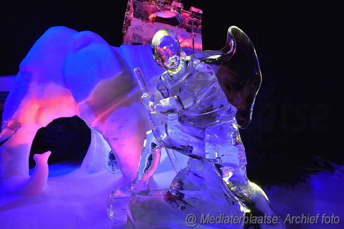 Mediaterplaatse archief foto ijsbeelden zwolle 2015 17112022 Image00034