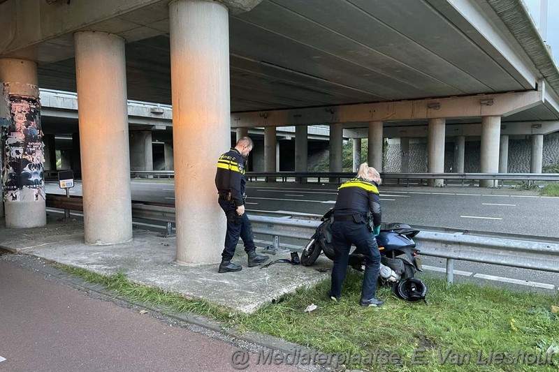 Mediaterplaatse ongeval scooter hoofddorp 29102022 Image00003