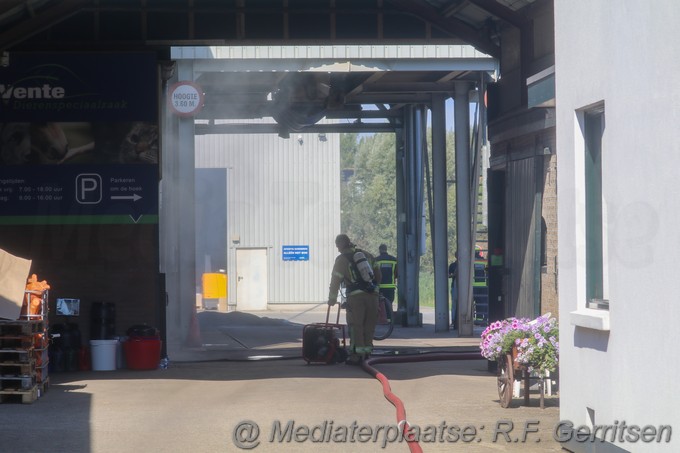 Mediaterplaatse gebouwbrand nieuwerkerk aan de ijssel sgravenweg 0092022Image00021